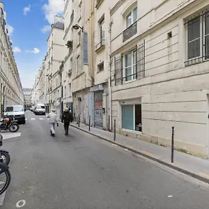 Lavie Maison Face Palais Royal Apartment